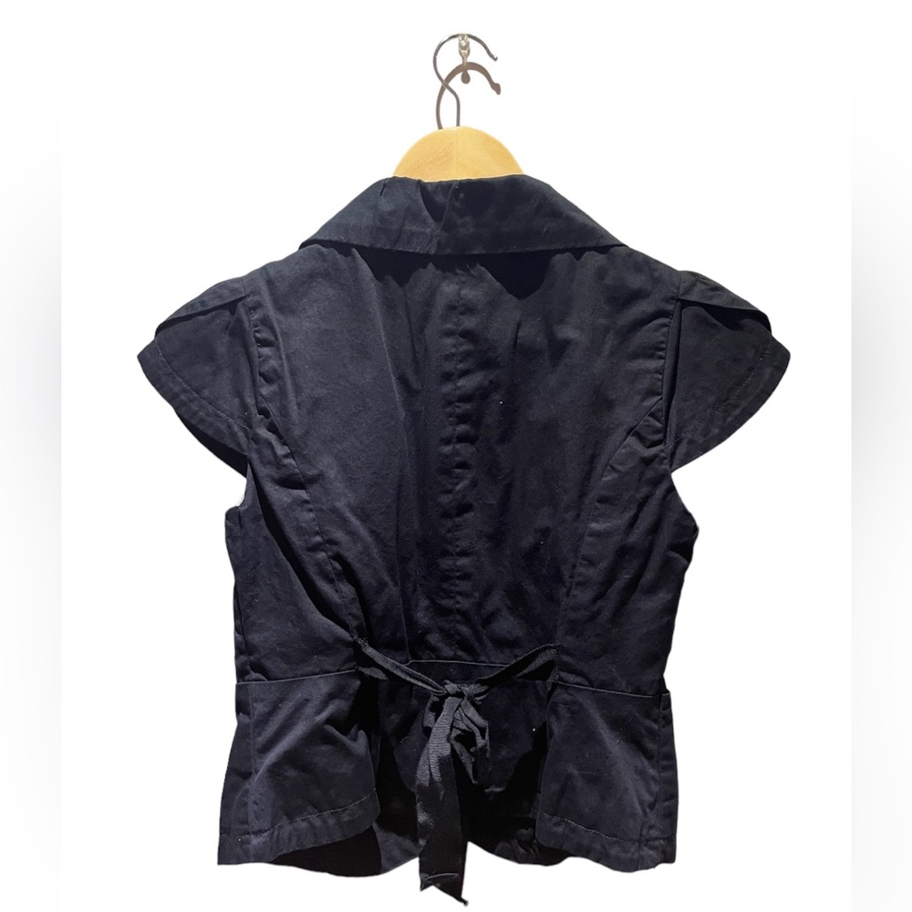 Black Structured Vest - Picture 4 of 6